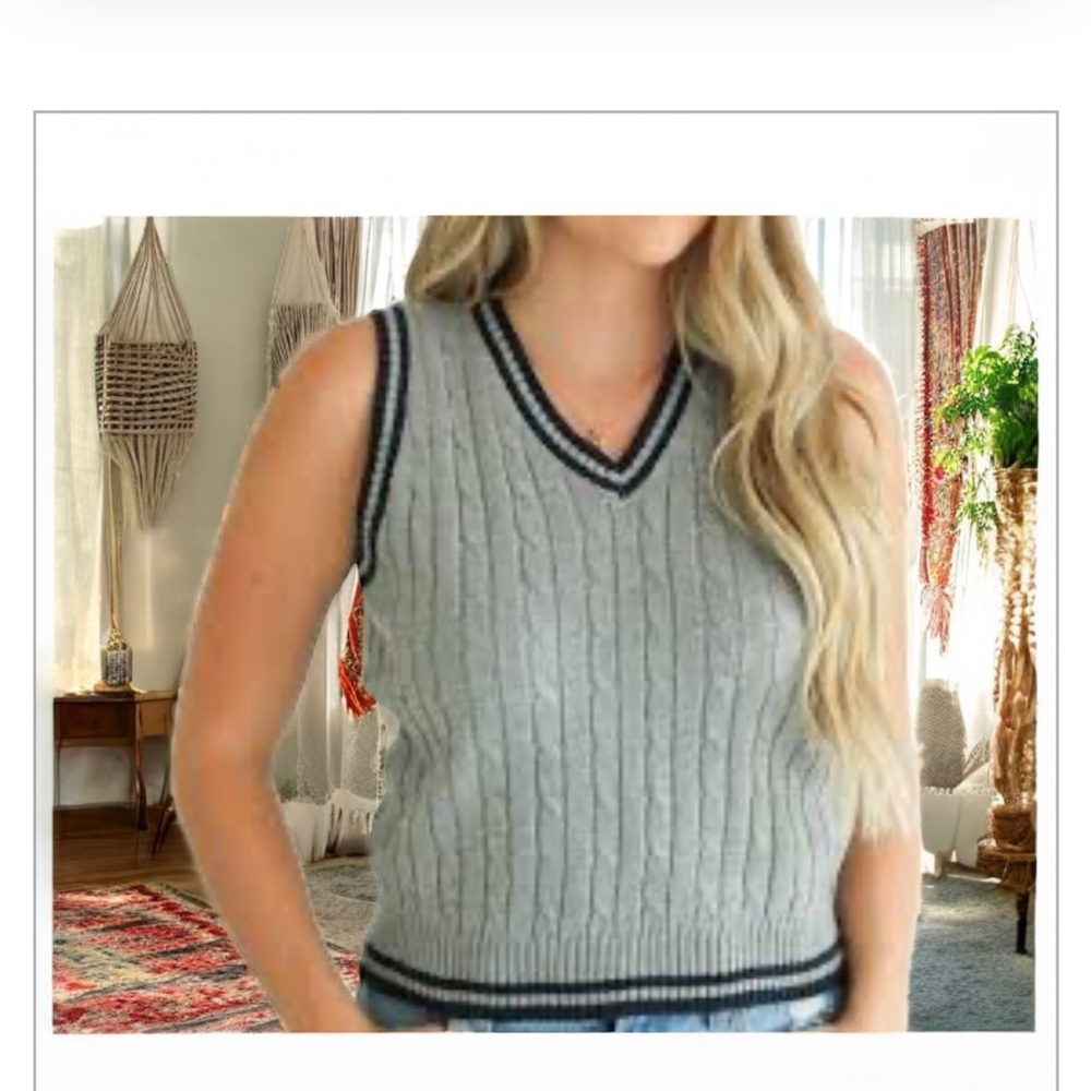 American Eagle Gray Cable Knit Sweater Vest Blue Trim Schoolgirl Preppy Sm - Picture 3 of 8